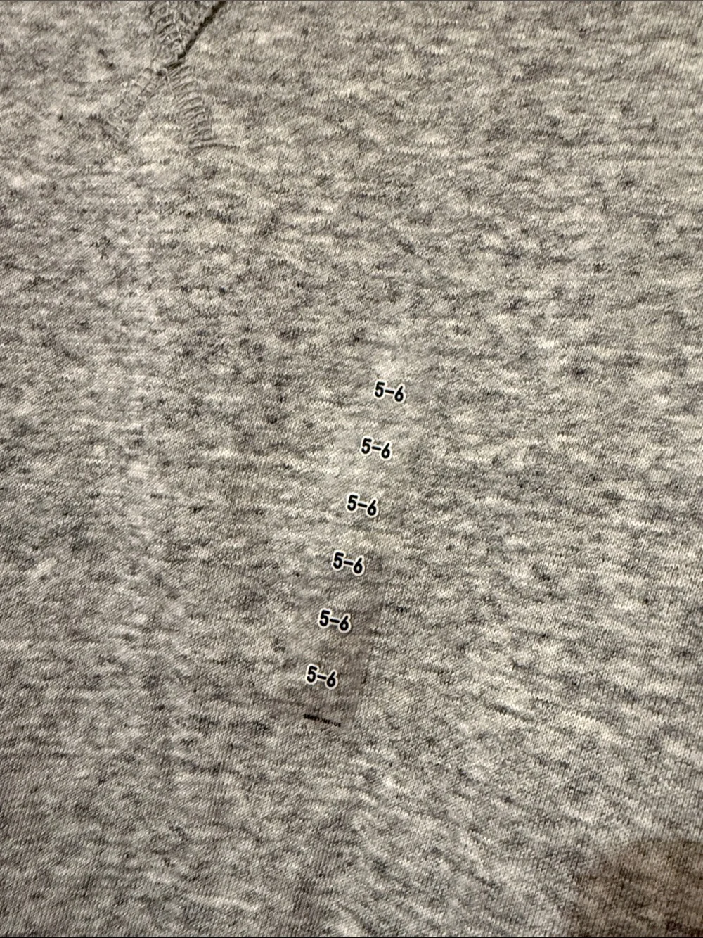 NWT Uniqlo KIDS Ultra Stretch Sweatshirt 5-6t